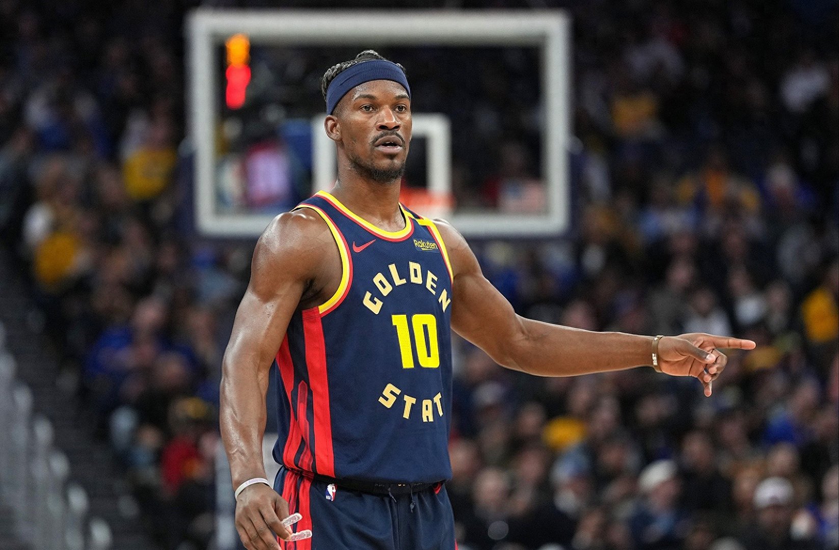 电竞投注-国际比赛日NBA常规赛焦点战，萨克拉门托国王造点机会，赛场秩序良好，年轻球员得到机会的简单介绍